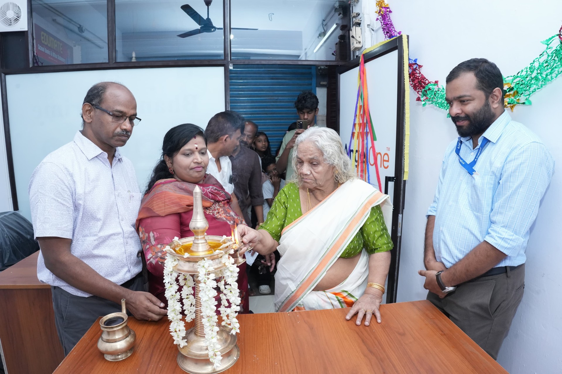 Lighting the lamp with the blessings of elders